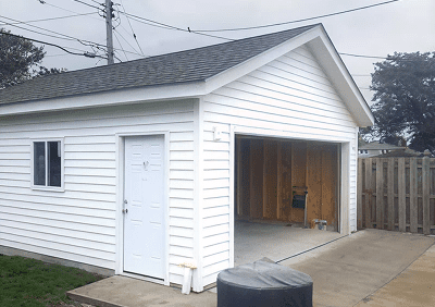 Detached garage in residential area