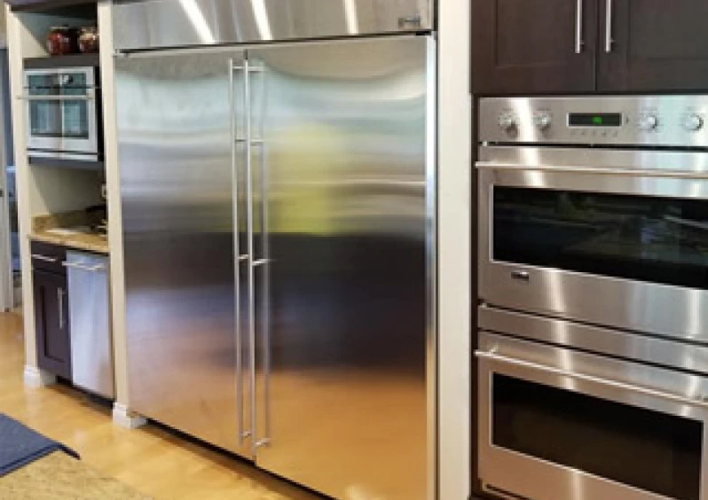 Stainless steel kitchen appliances